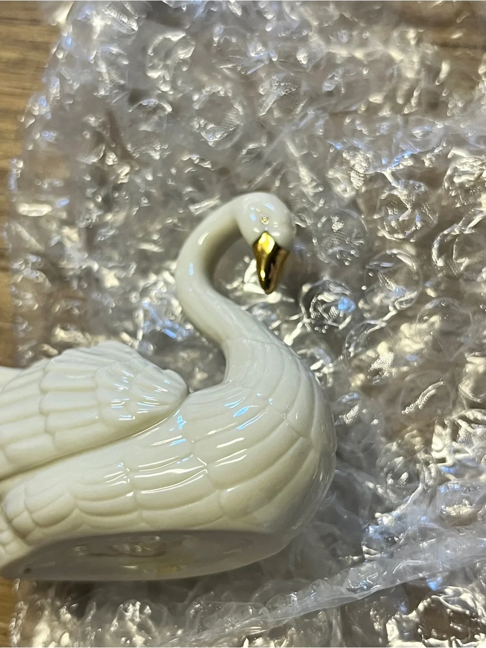 Vintage Lenox Swan Figurine 24K Gold Accents Place Card Holder/Cake Topper